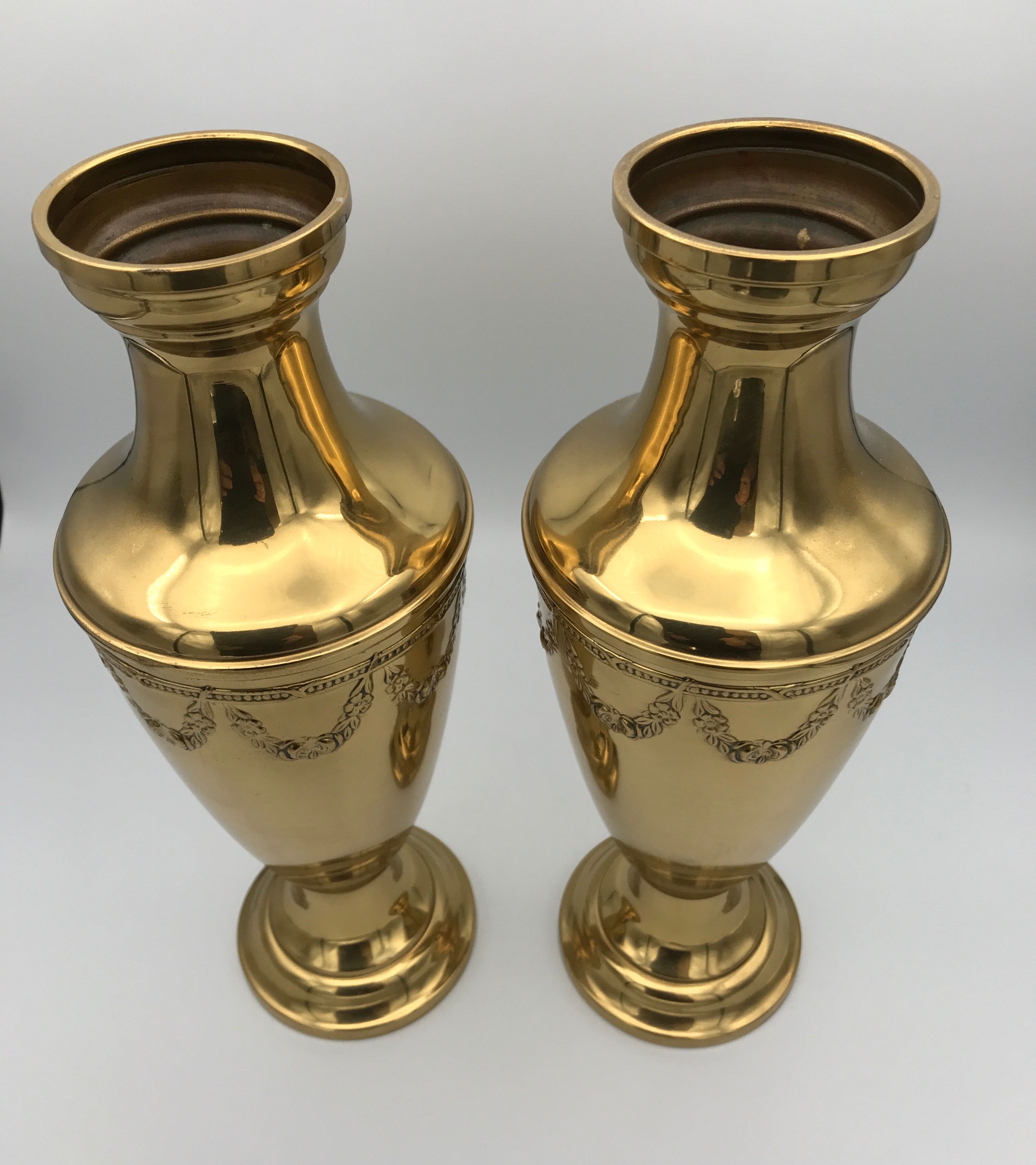 Pair of golden brass vases with floral frieze pattern 27.5 cm