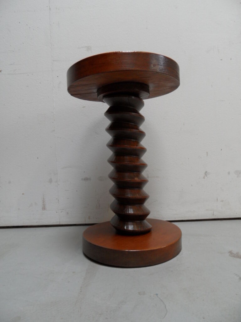 Vintage round sidetable