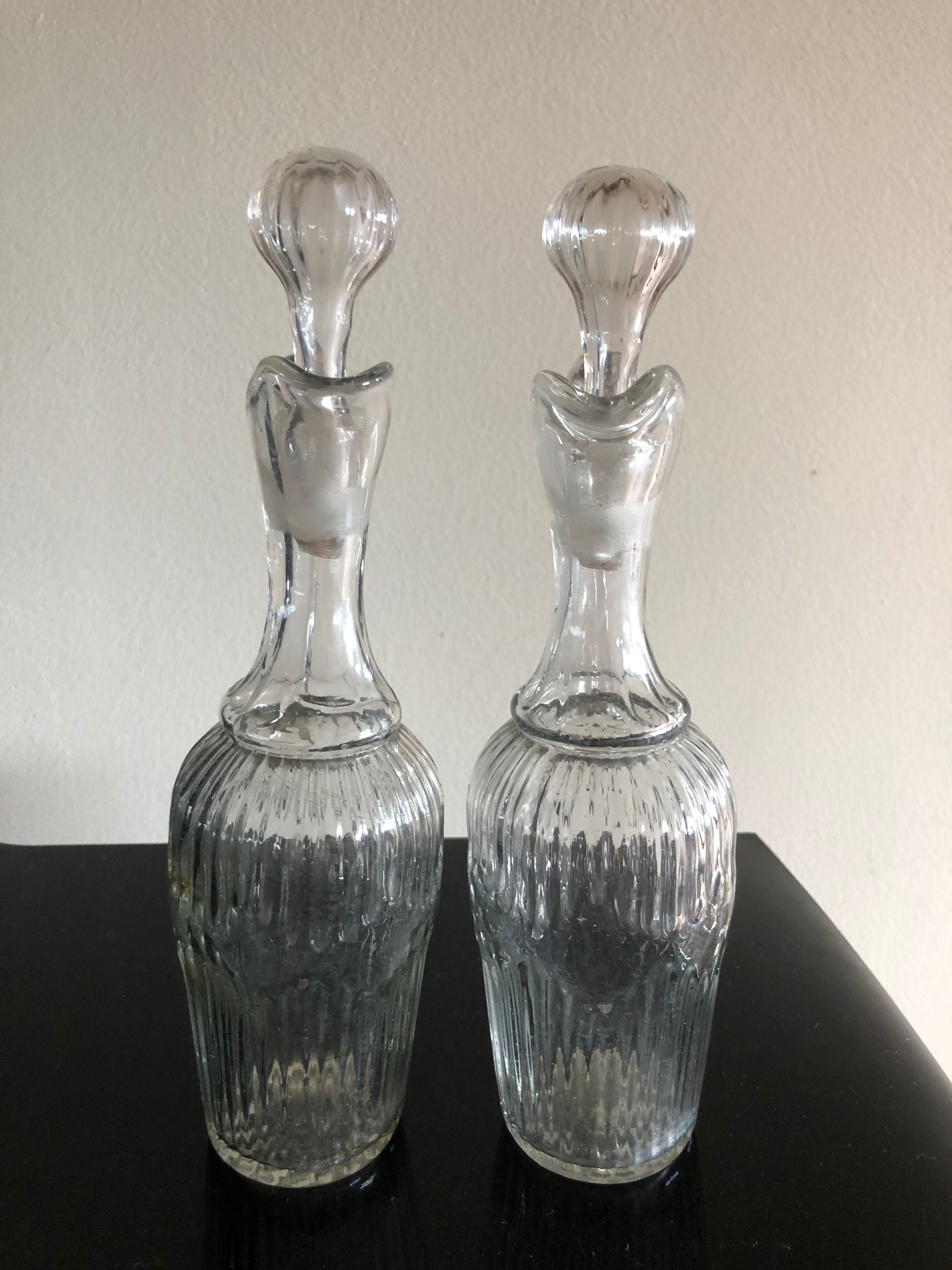 19th oil and vinegar service