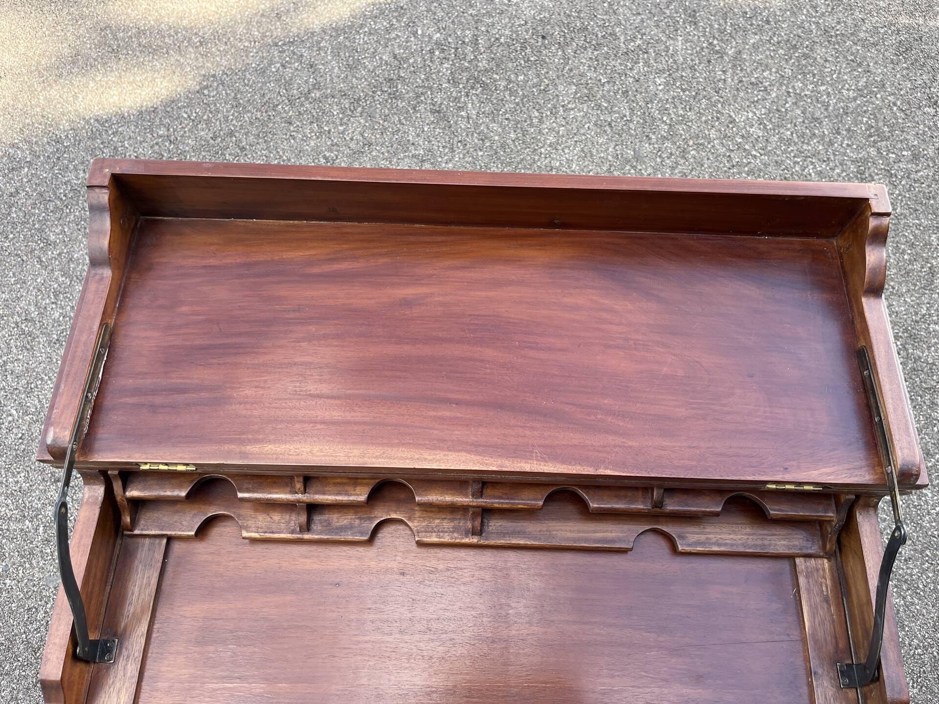 Bureau d’officier acajou style campagne anglais desk