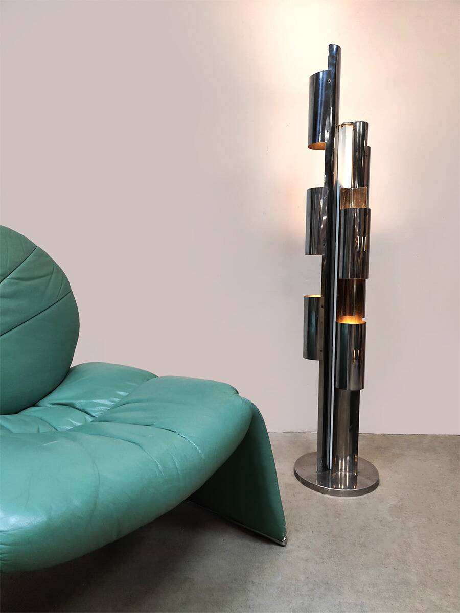 Italian vintage design chrome metal floor lamp 1970