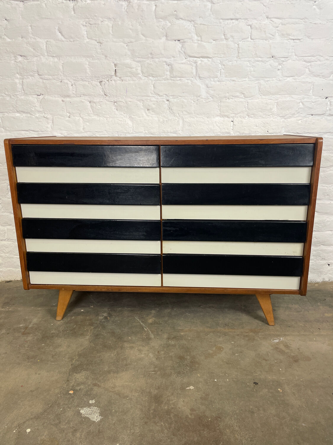 Jiri Jiroutek U-450 chest of drawers from 1969