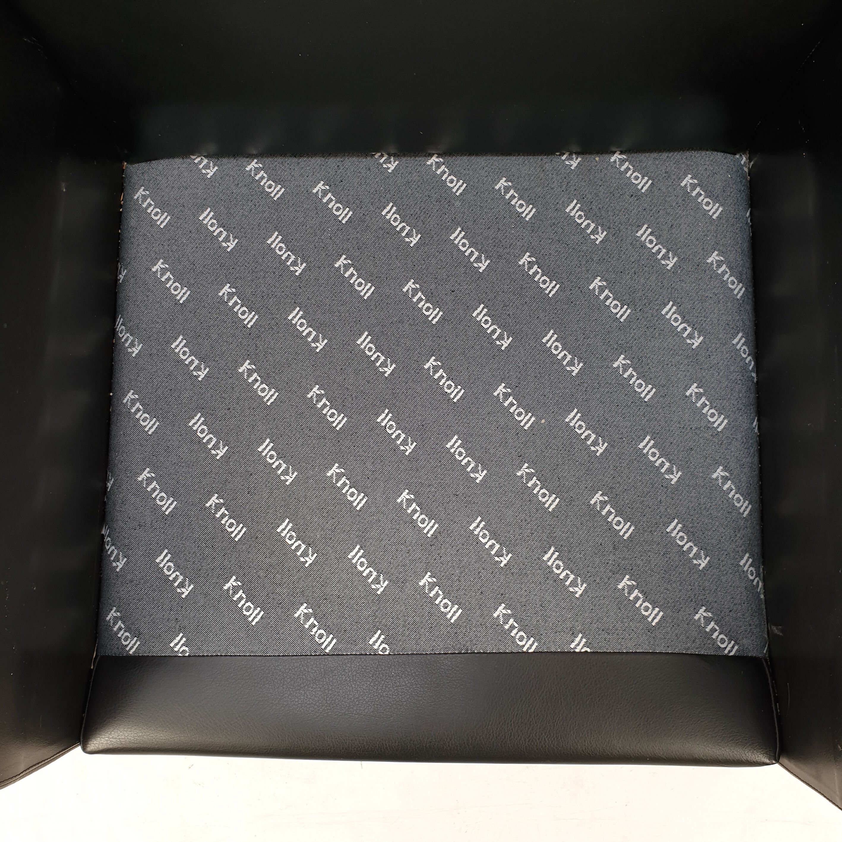 Armchair by Ettore Sottsass for Knoll, Italy 1980's