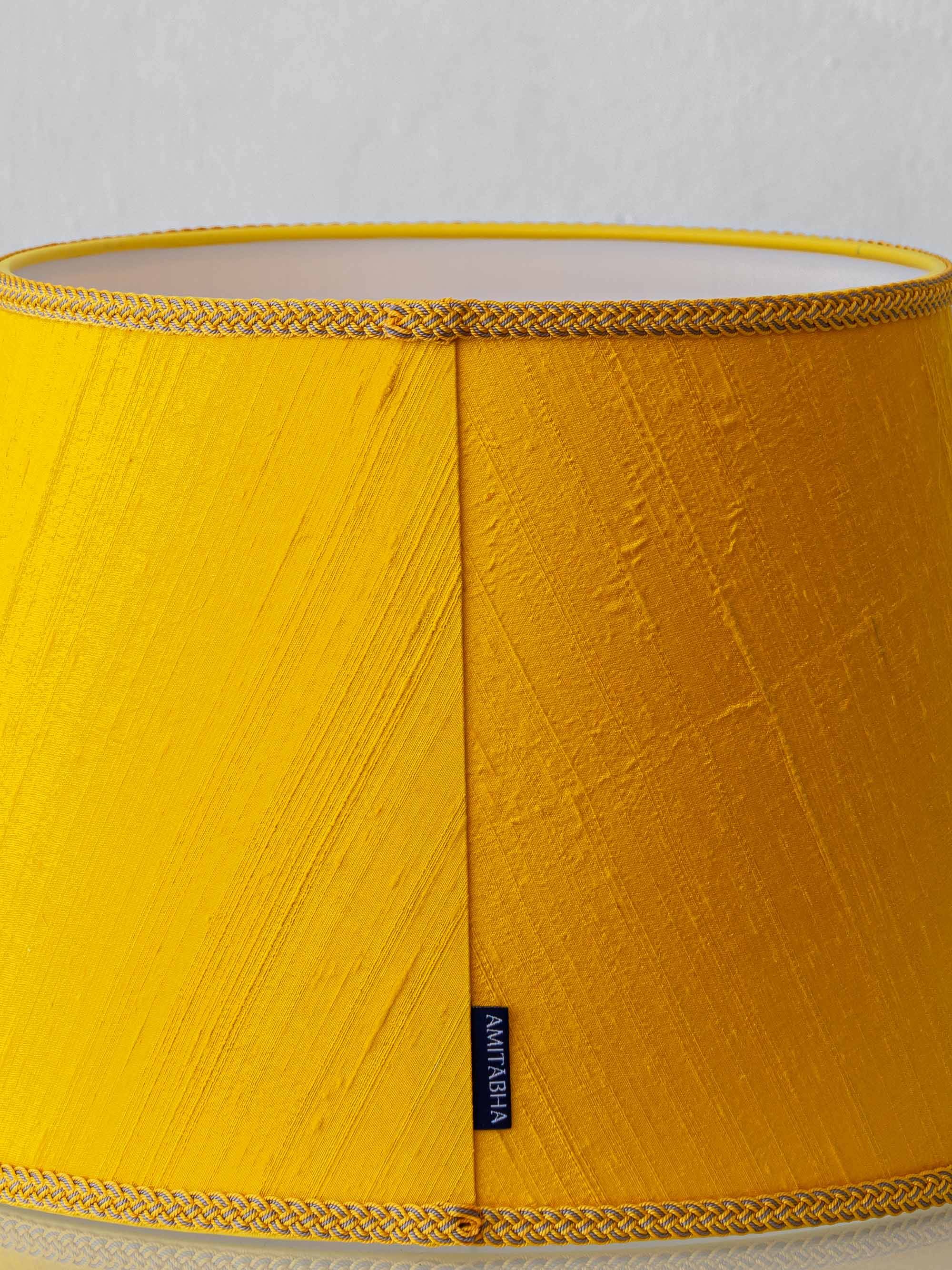 Mediterranean Table Lamp in Hand-Painted Spanish Ceramic, New Yellow Silk Shade