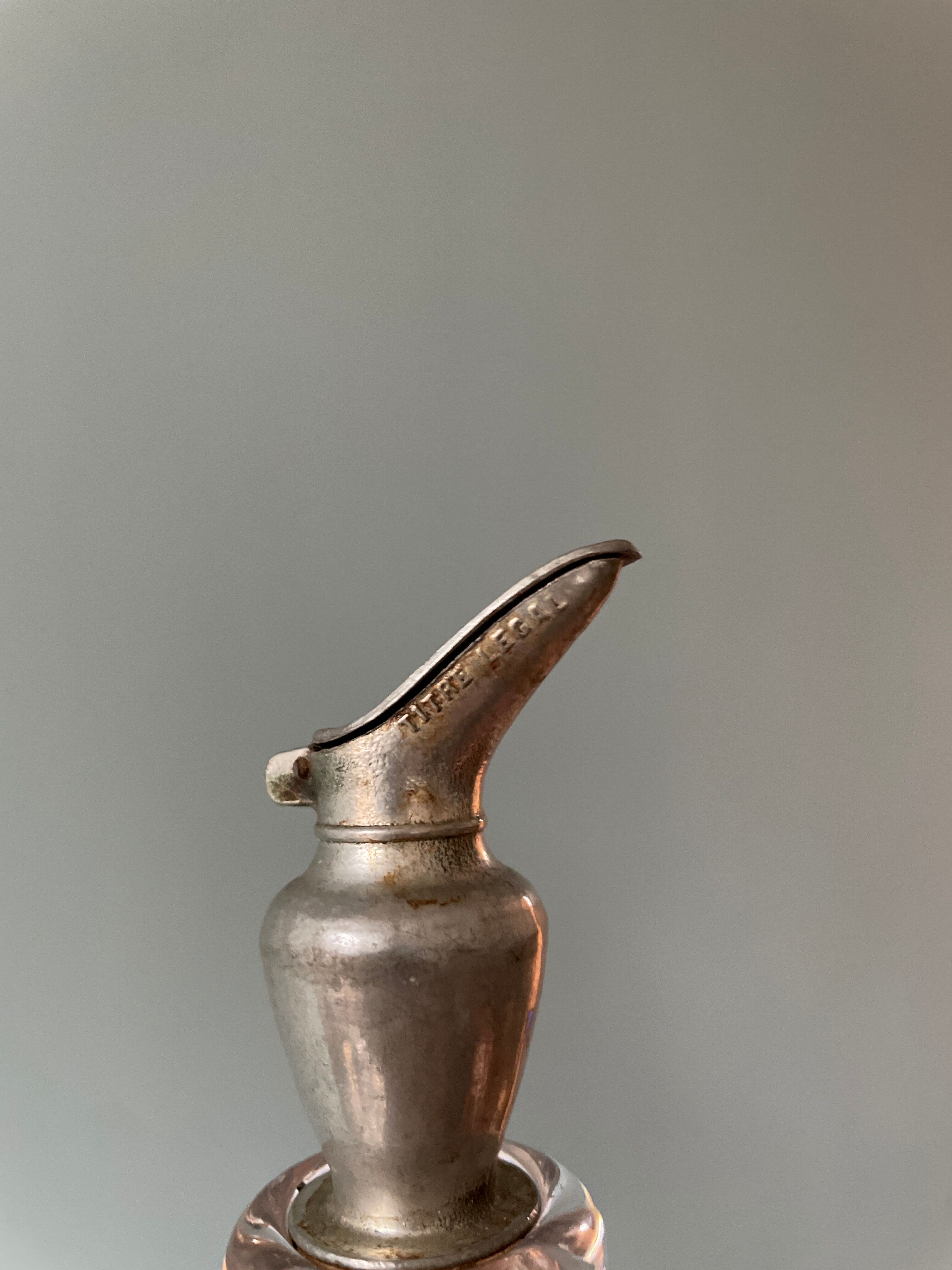 Old decanter nineteenth "Fine-Champagne" in blown glass
