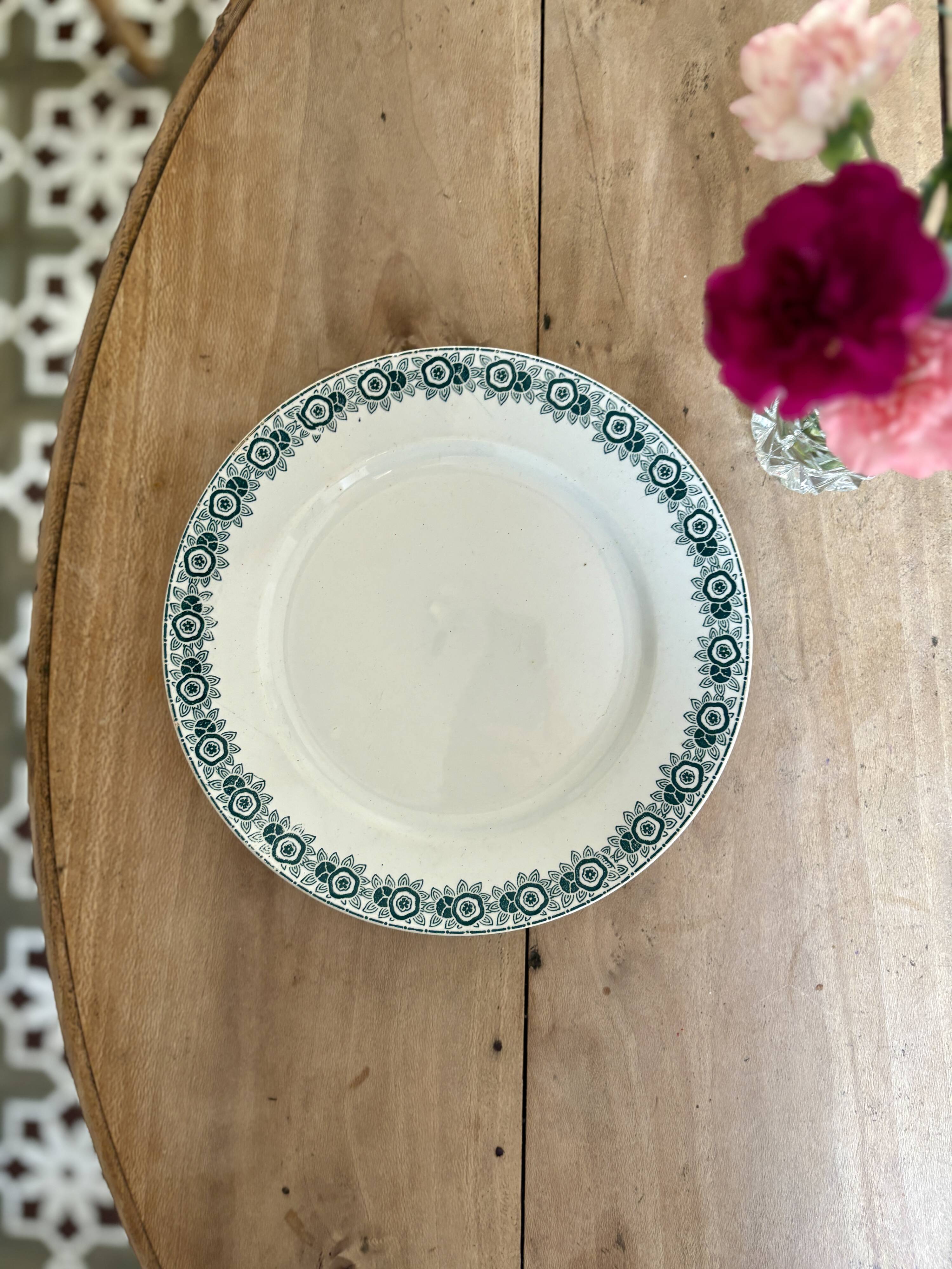 Compotier - footed plate in ironstone model Iberia from Saint Amand