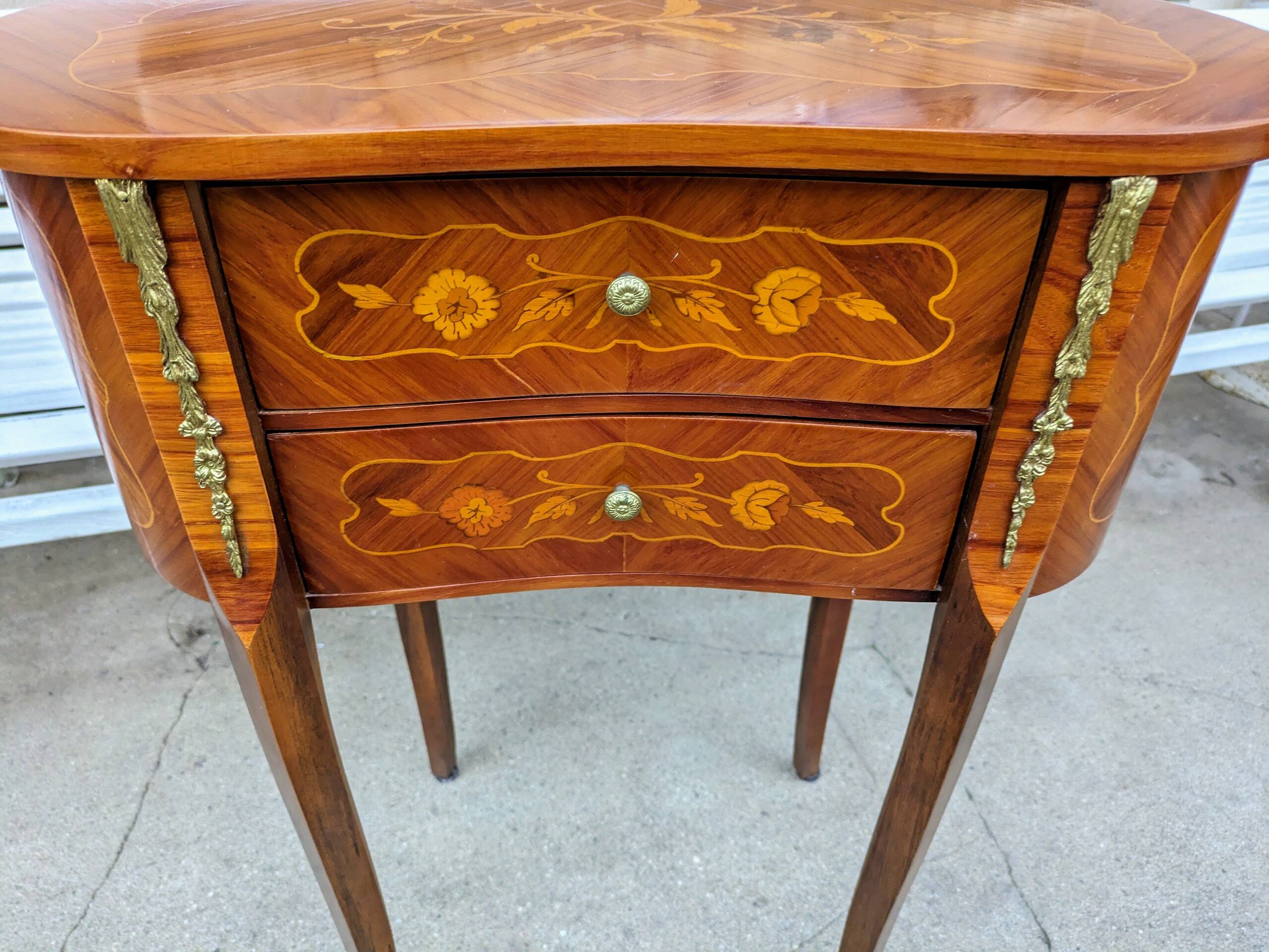 Louis XV style rosewood marquetry table