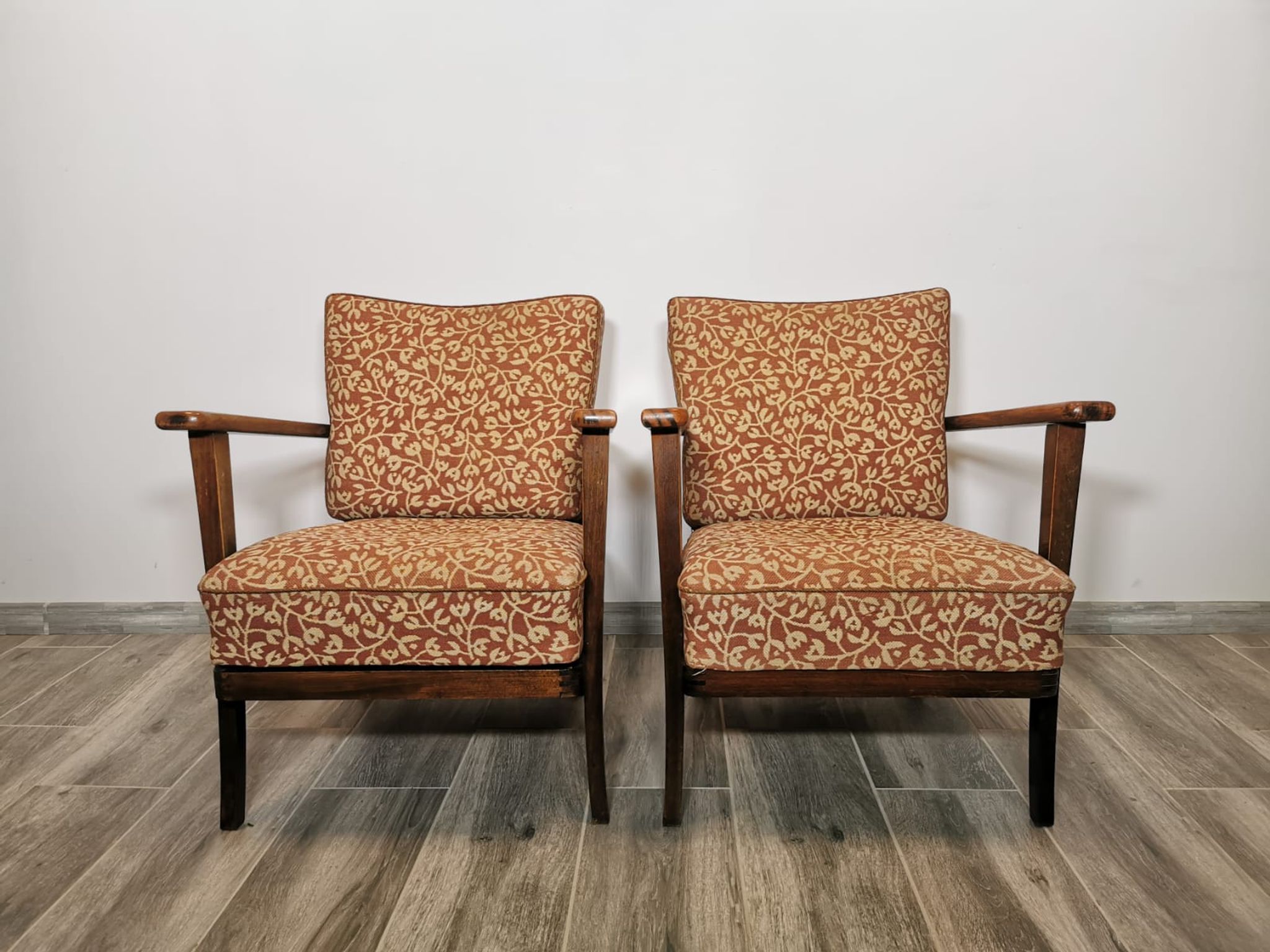 Pair of Thonet armchairs