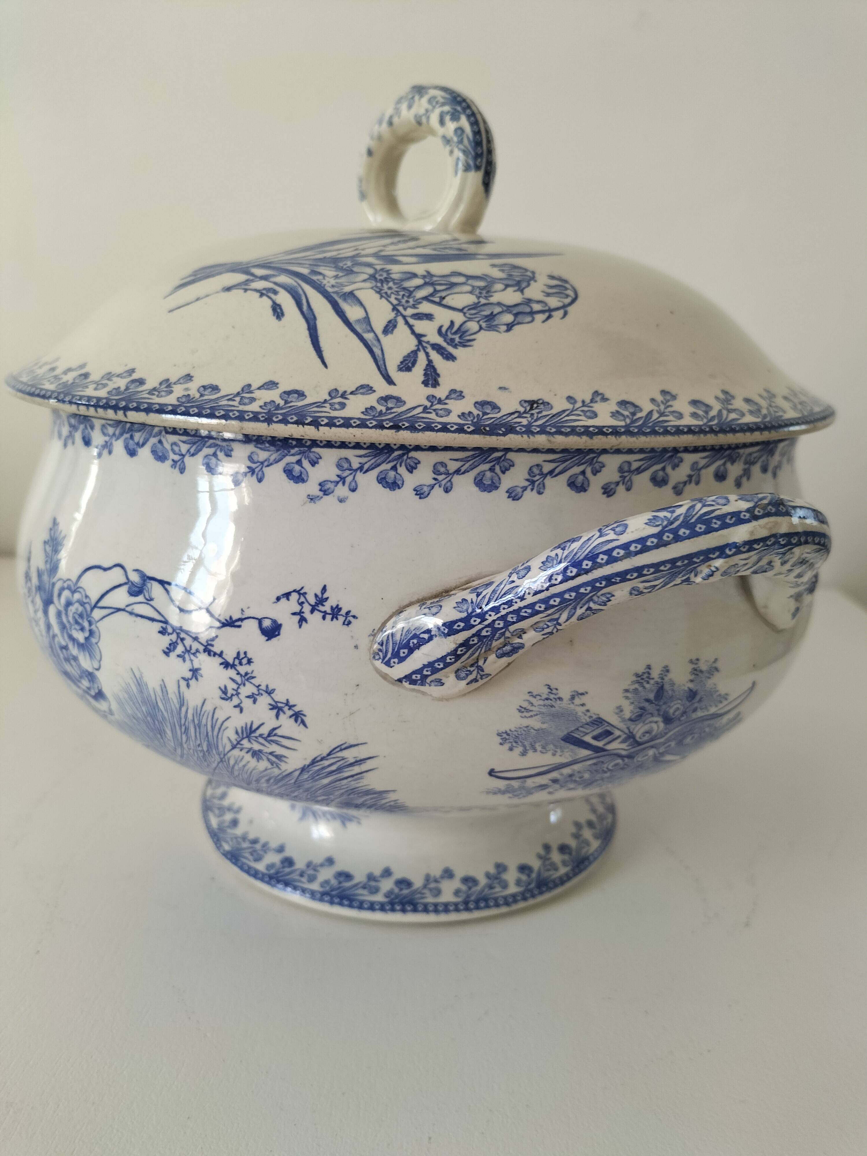 Antique FF Pexonnes soup tureen – “Birds” model