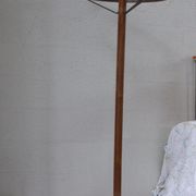 Coat rack in wood and metal