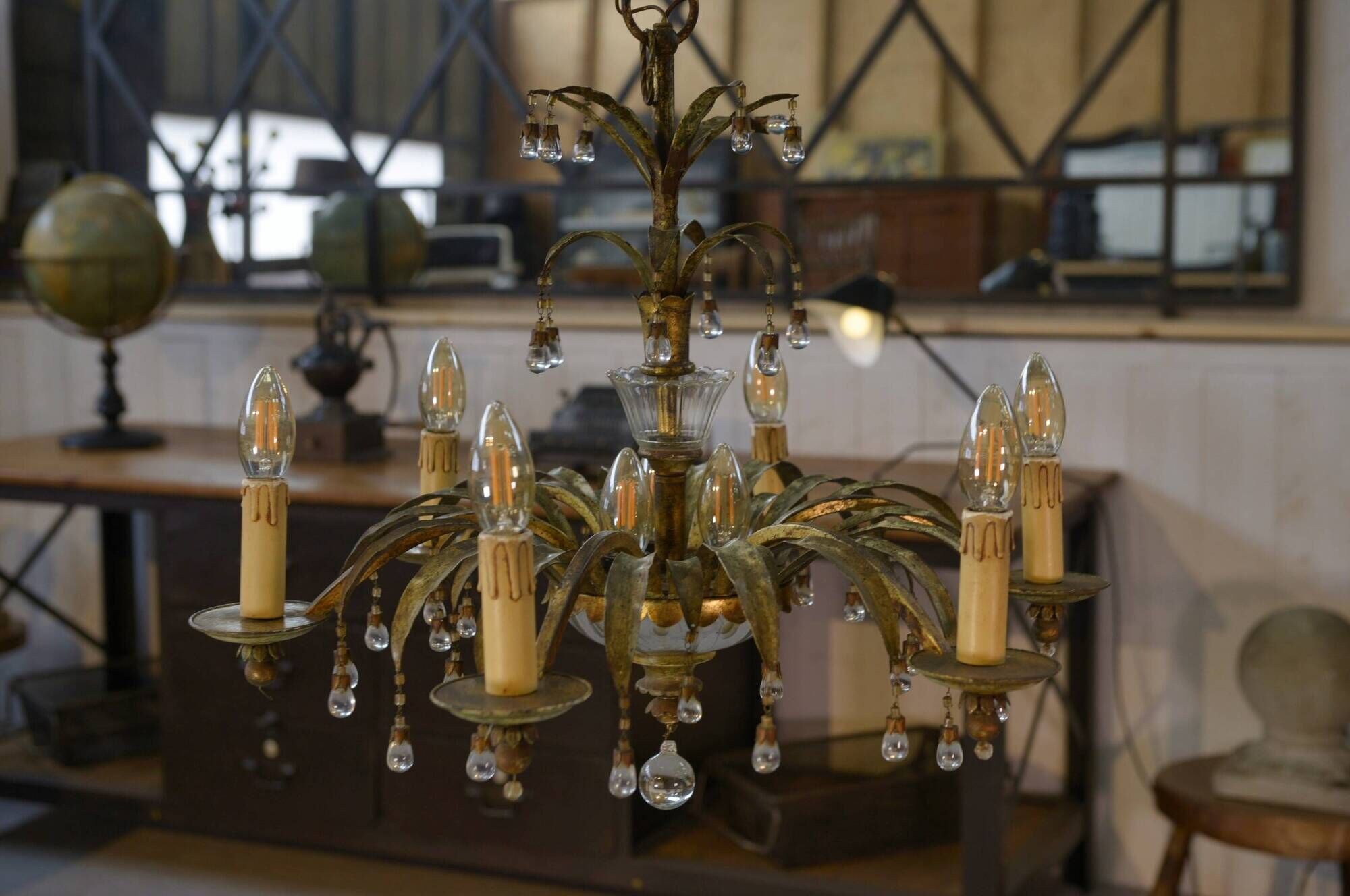 Metal suspension with pendants attributed to Maison Jansen 1970s.