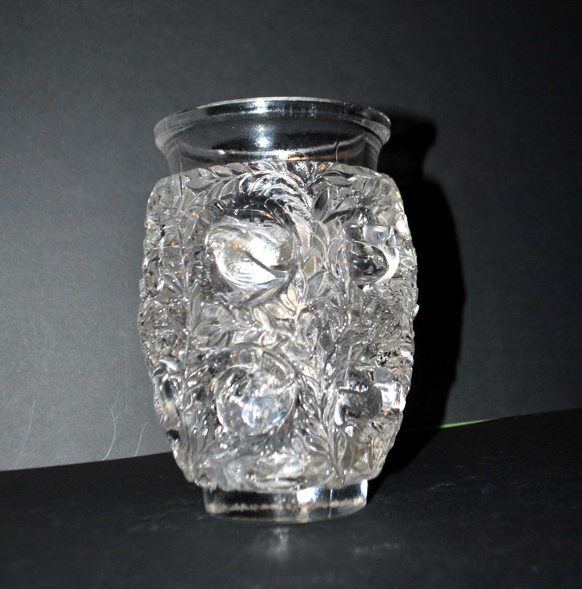 R. Lalique Art Deco vase Bagatelle bird sparrow unsigned 1939