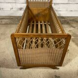 Children's bed in wood and wicker from the 50s and 60s