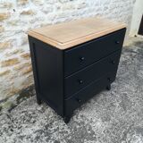 Vintage chest of drawers