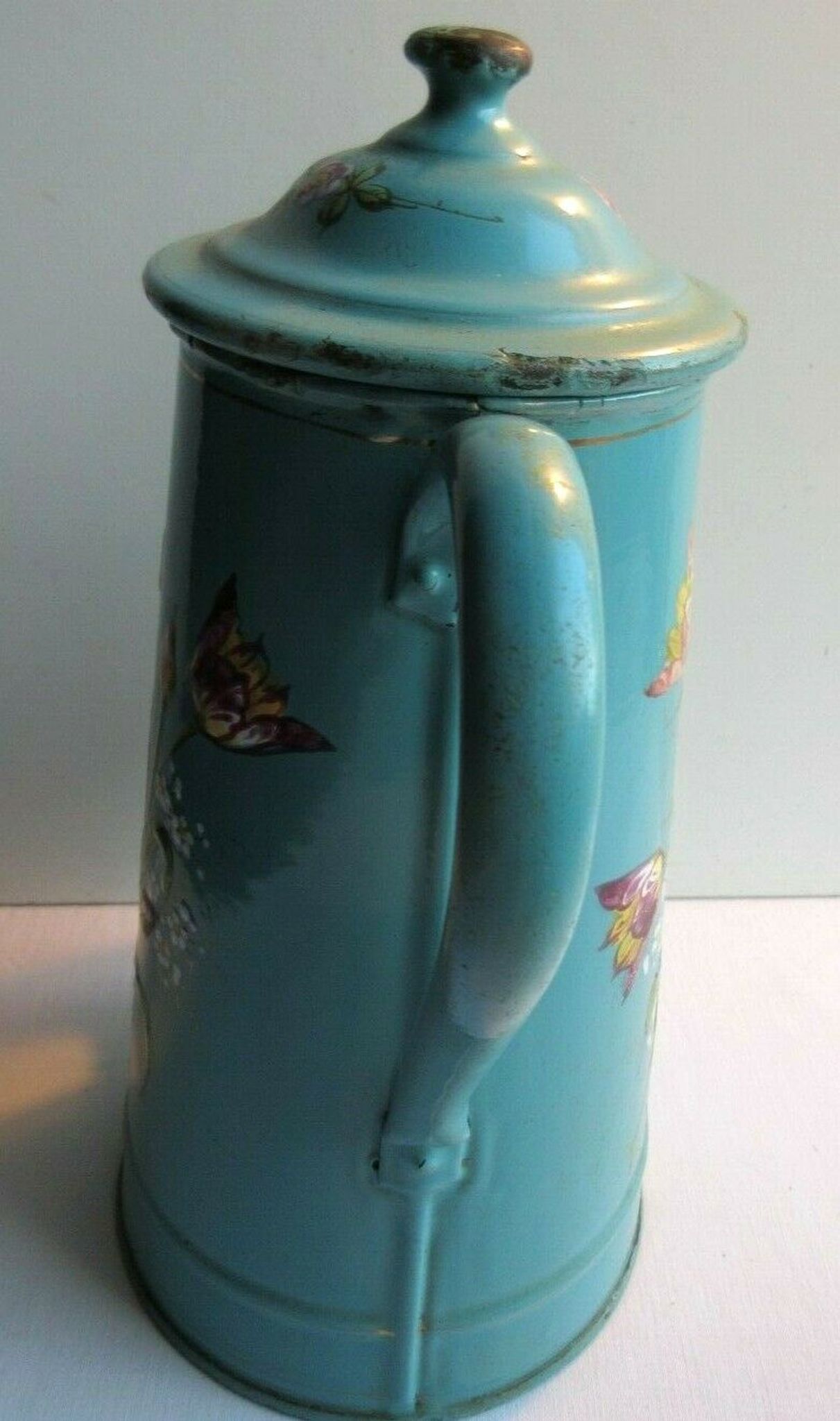 Art Deco coffee maker enamelled sheet metal in relief: Tulips and forget-me-nots on a green background