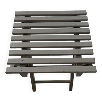 Folding stool