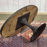 Oval coffee table in oak with steel base