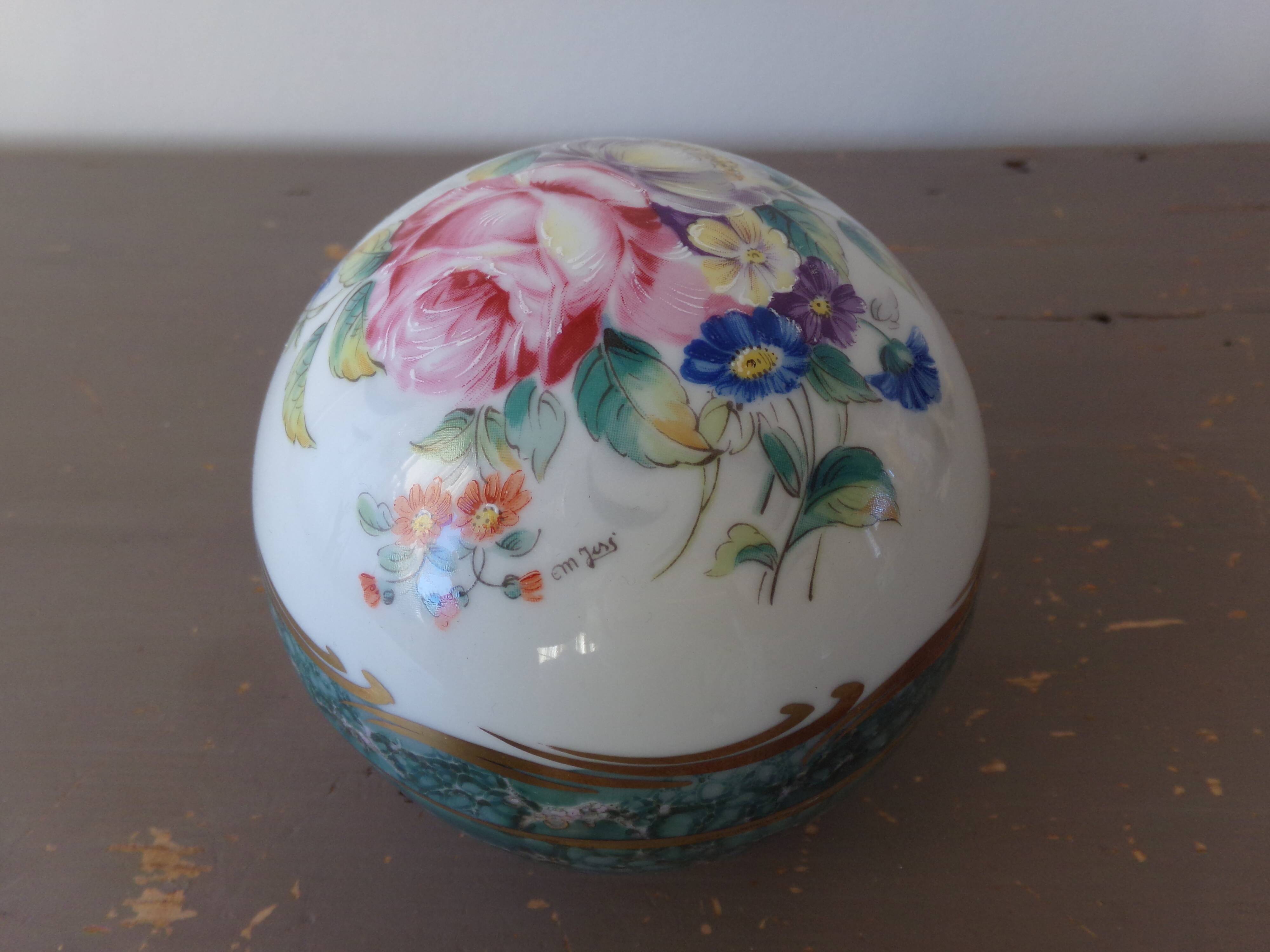Limoges porcelain box ball shape