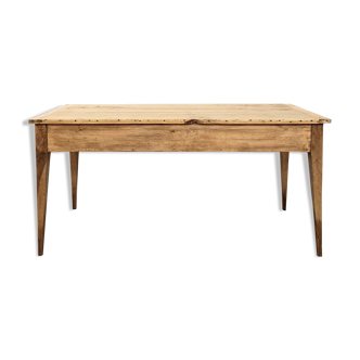 Farmhouse table