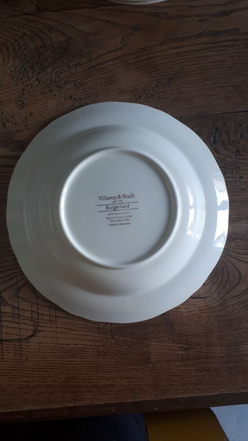 Burgenland pink soup plate series