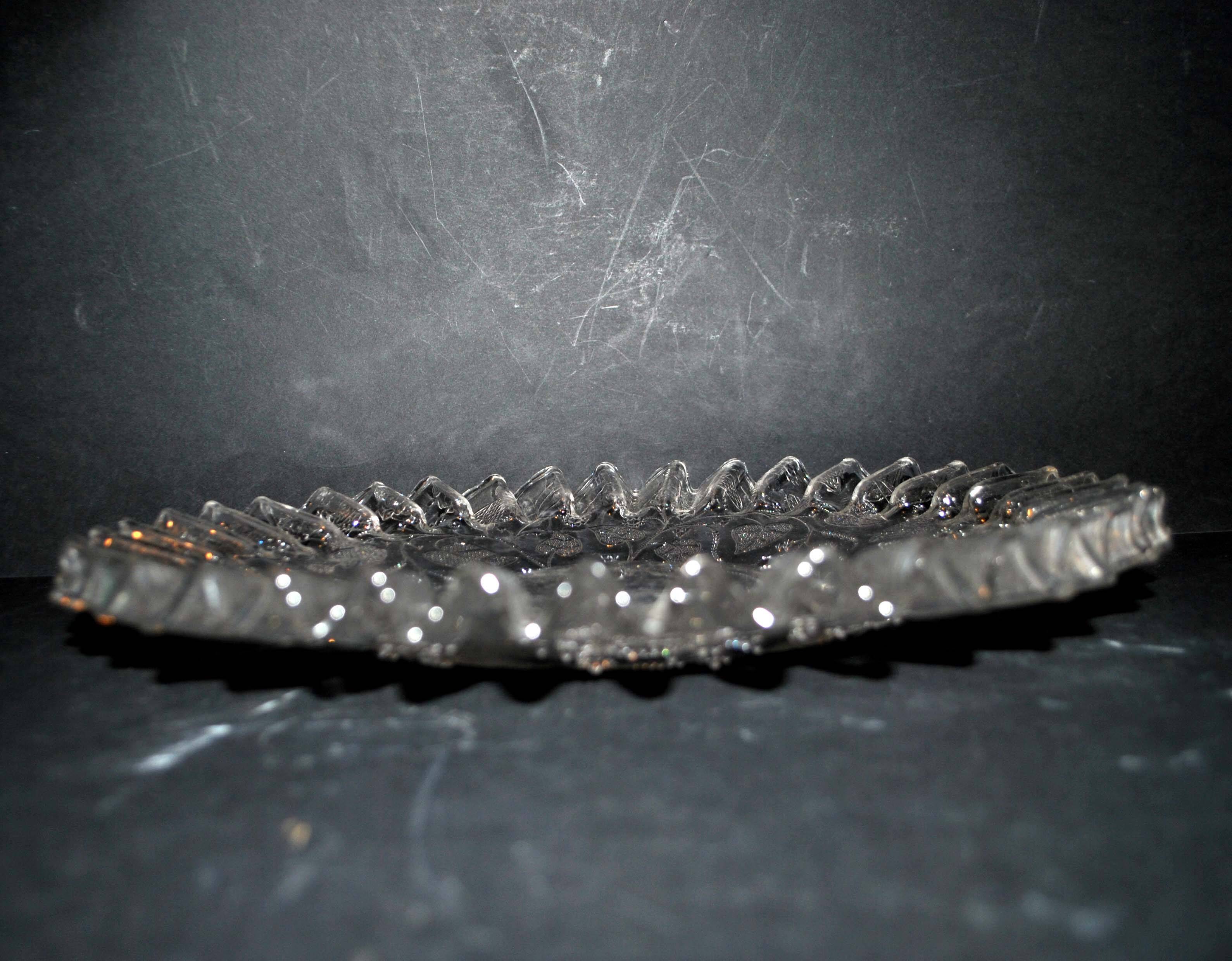 Old molded glass cake dish cutter - ivy decoration wavy edge 31cm