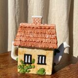 Teapot earthenware cricket club