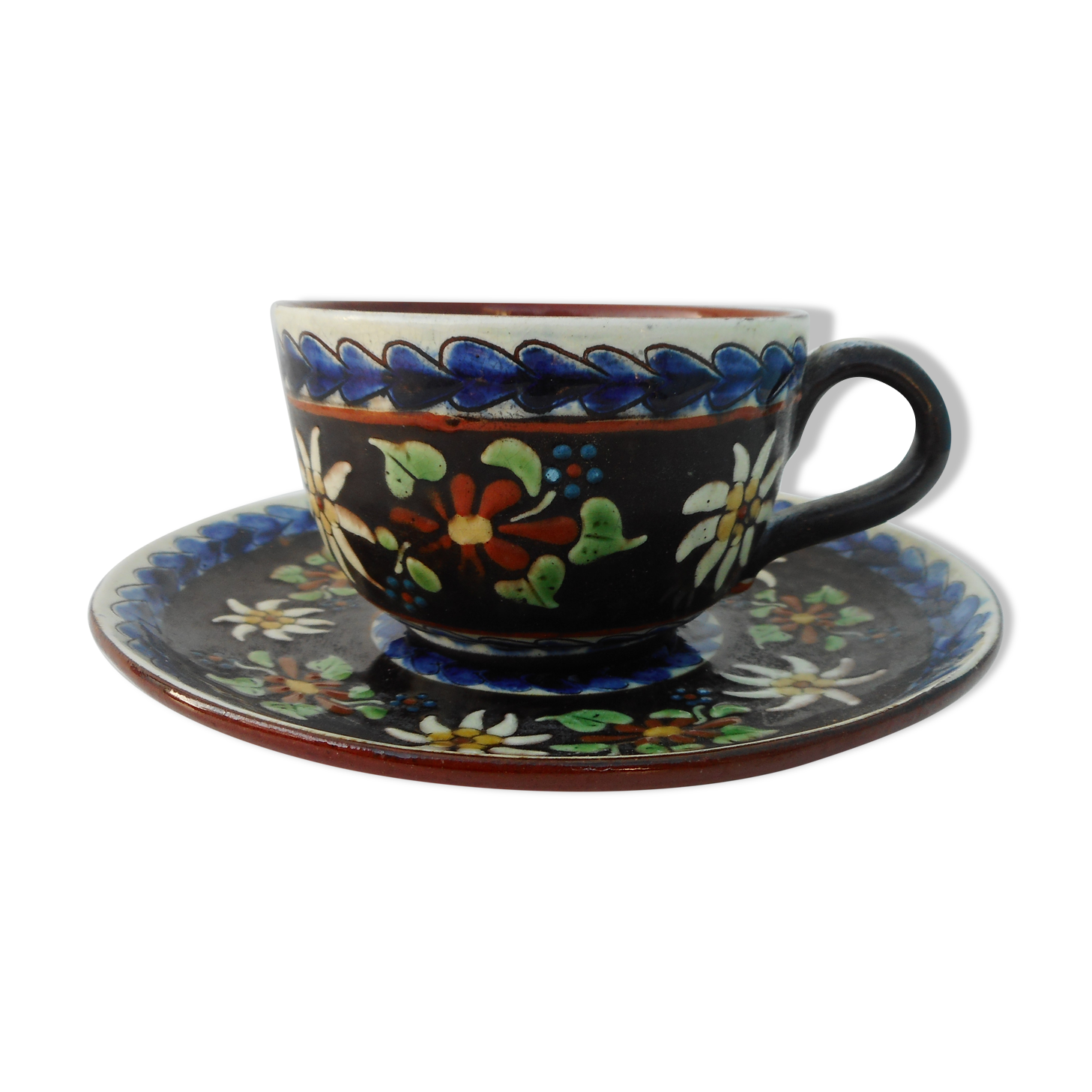 Ceramic cup and undercup