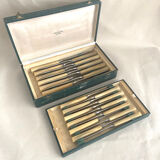 Housewife 24 horn knives