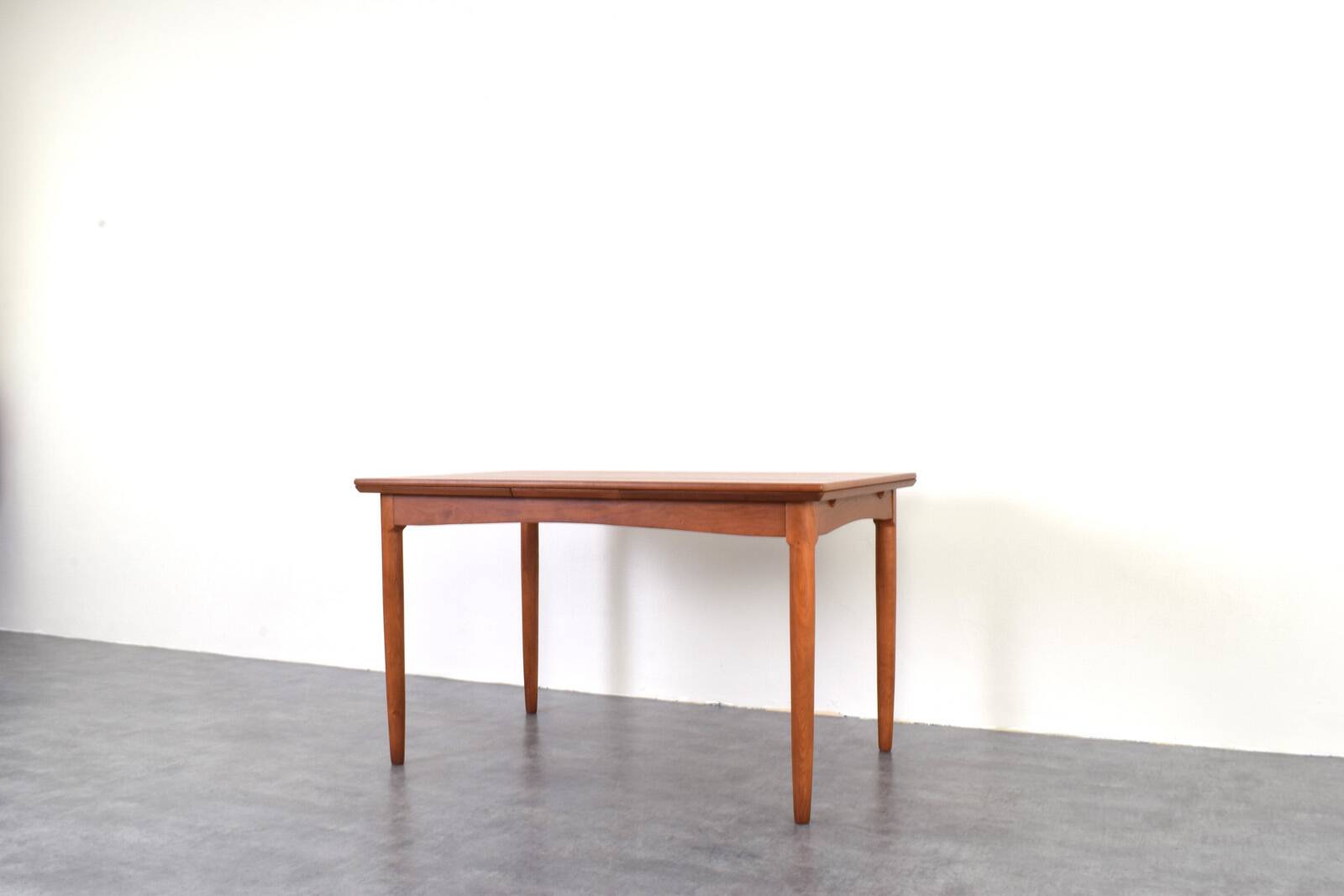 Mid-Century Danish Teak Extendable Dining Table, 1960s.
