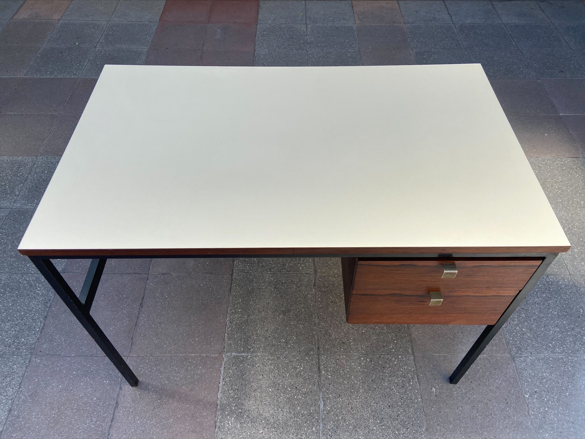Bureau années 50