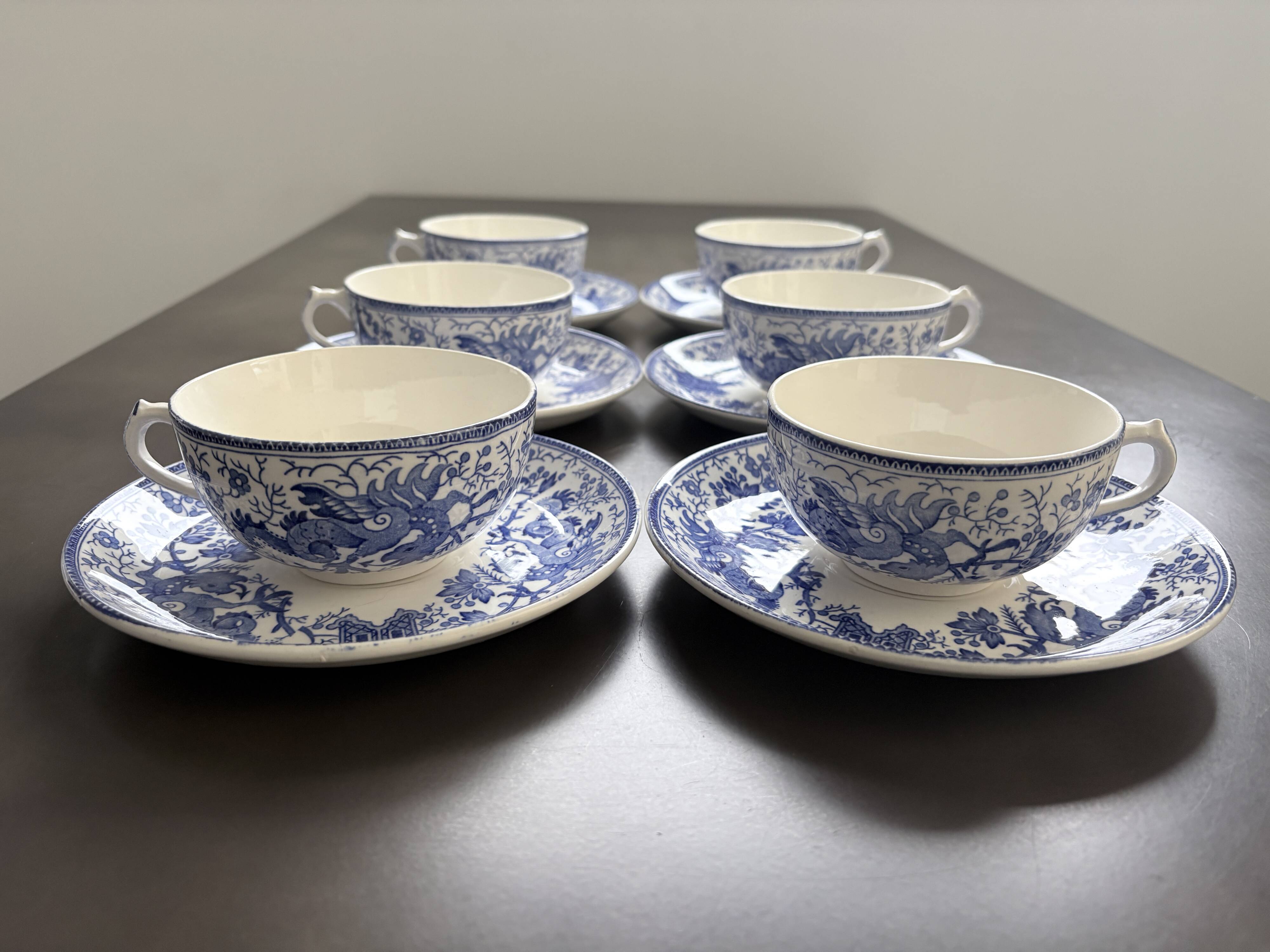 Service de 6 Grandes Tasses Dragon Boch