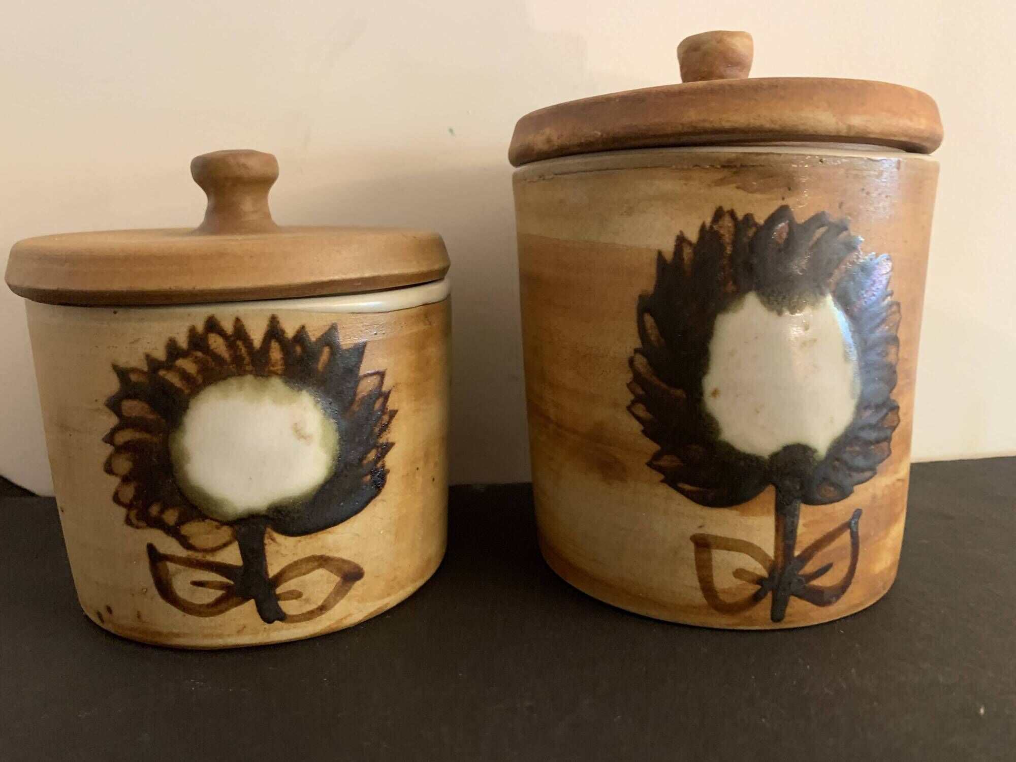 2 pots Pottery of La Colombe model sandstone flower 1970/1980