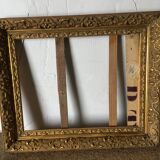 Cadre ancien en stuc doré 65 X 54