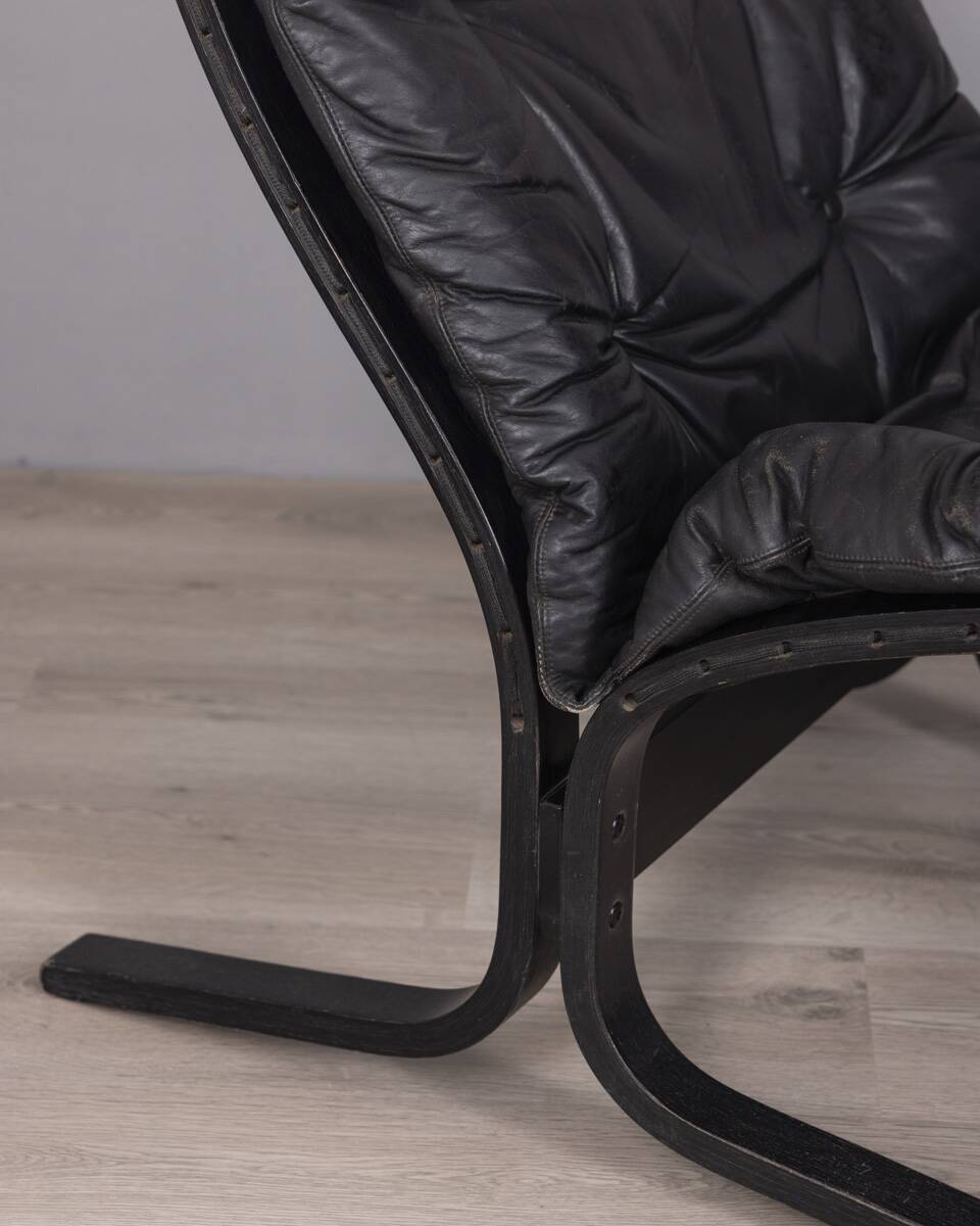 Pair of vintage leather armchairs from the 1970s, "Siesta", designed by I.