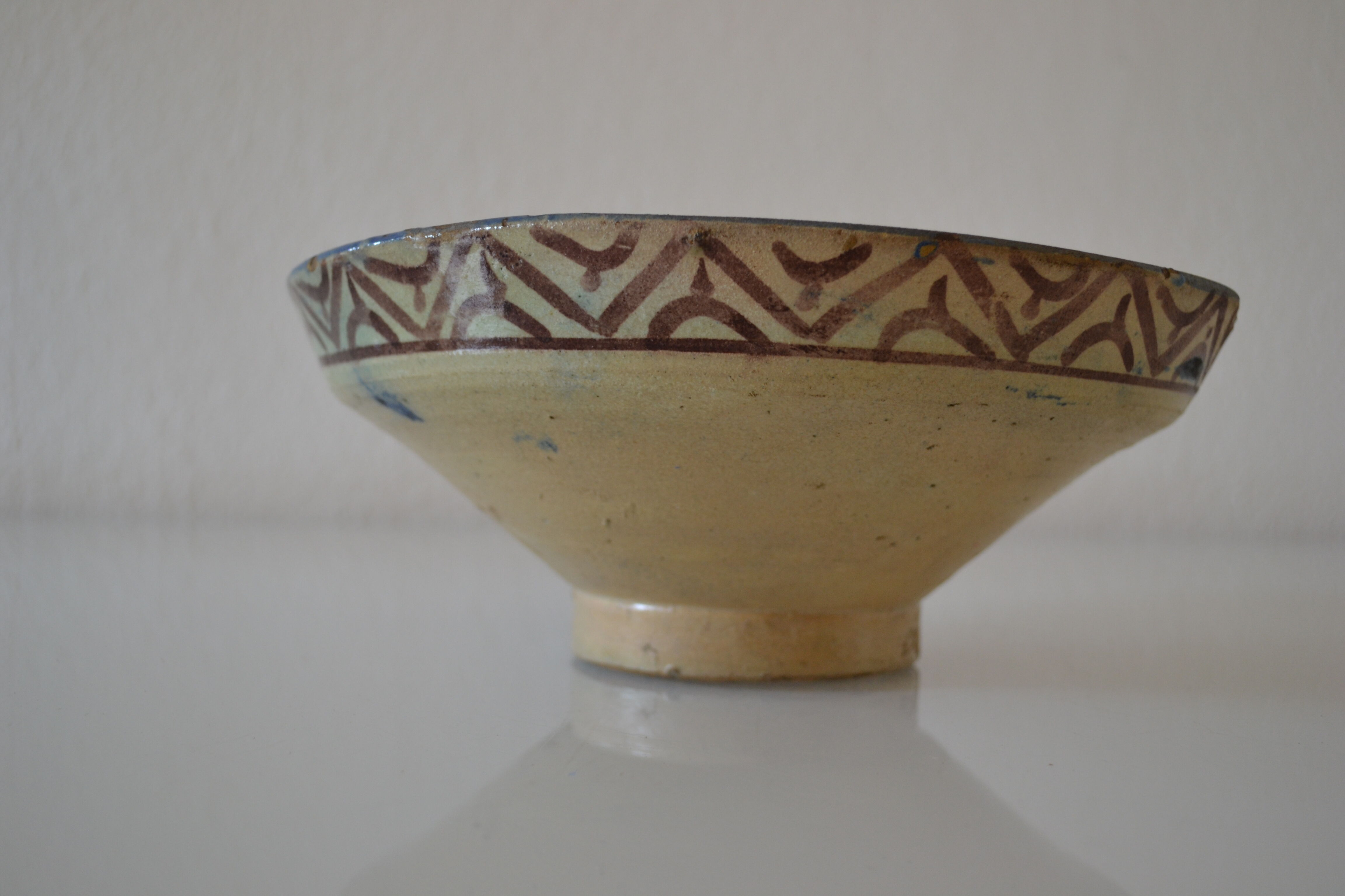 Ancient berbere ceramic dish signed north africa