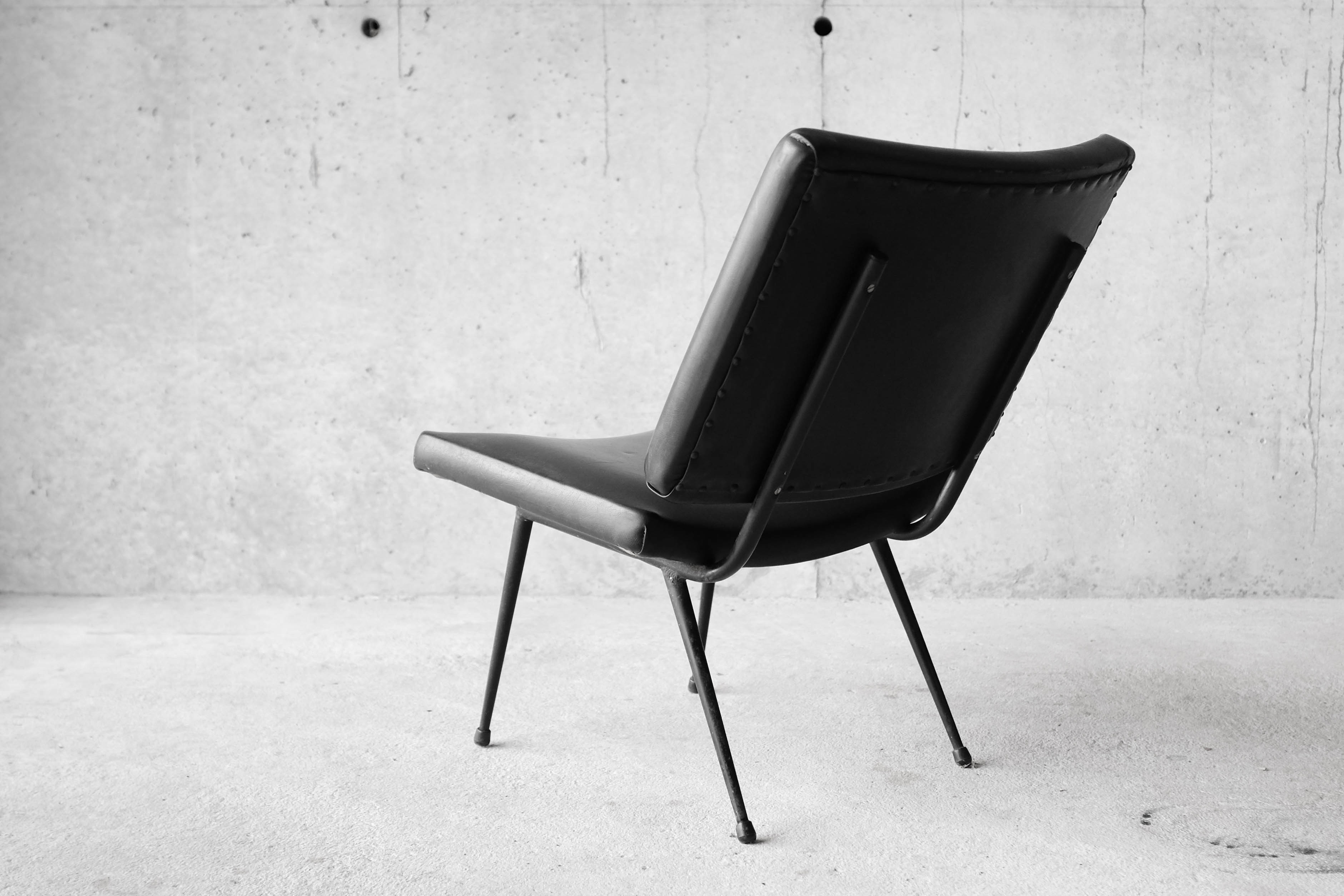 Armchair design vintage 60s black