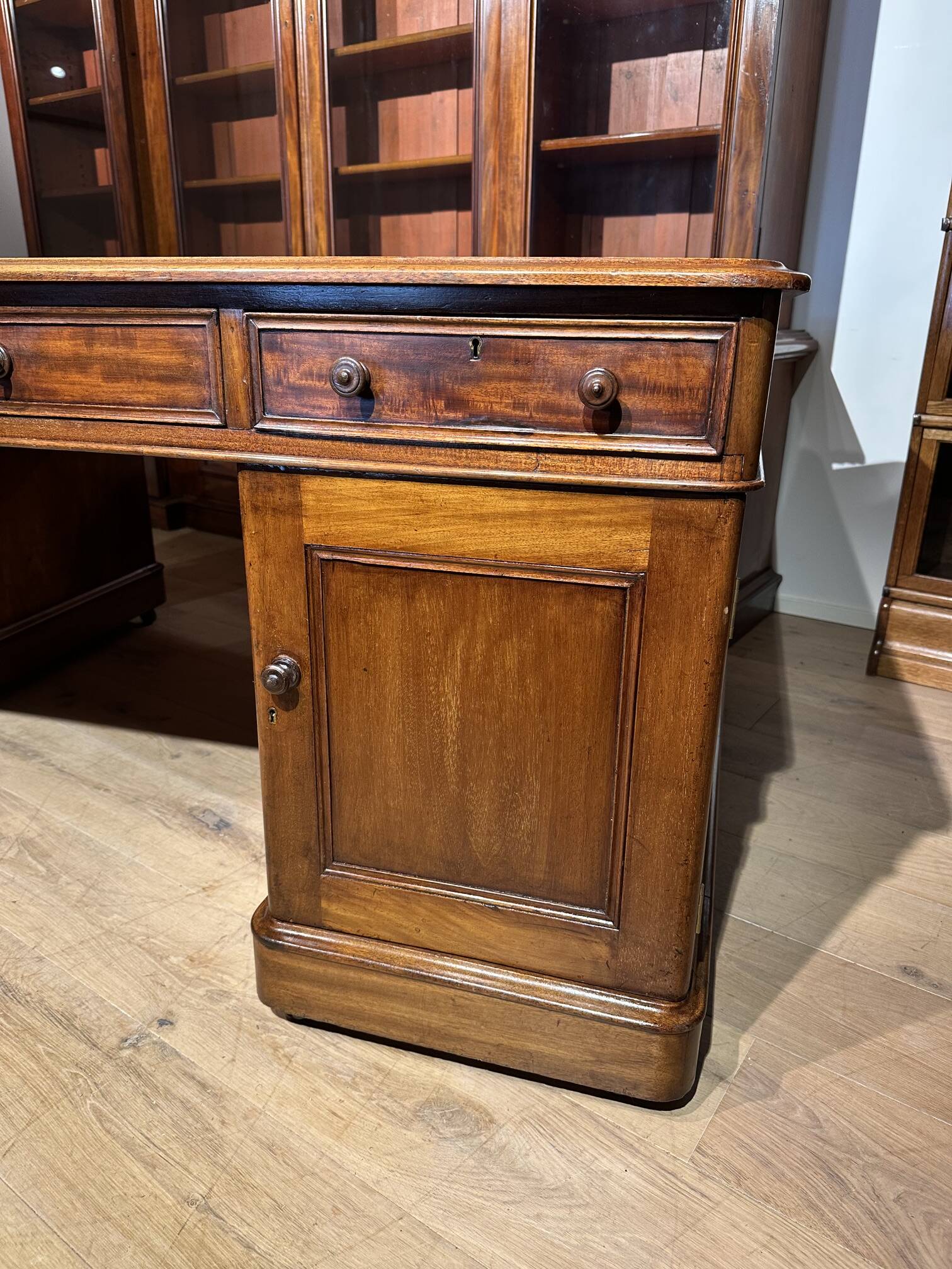 Large antique desk/partners desk