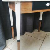Buren style desk