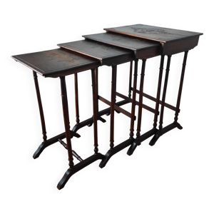 Anciennes tables gigognes