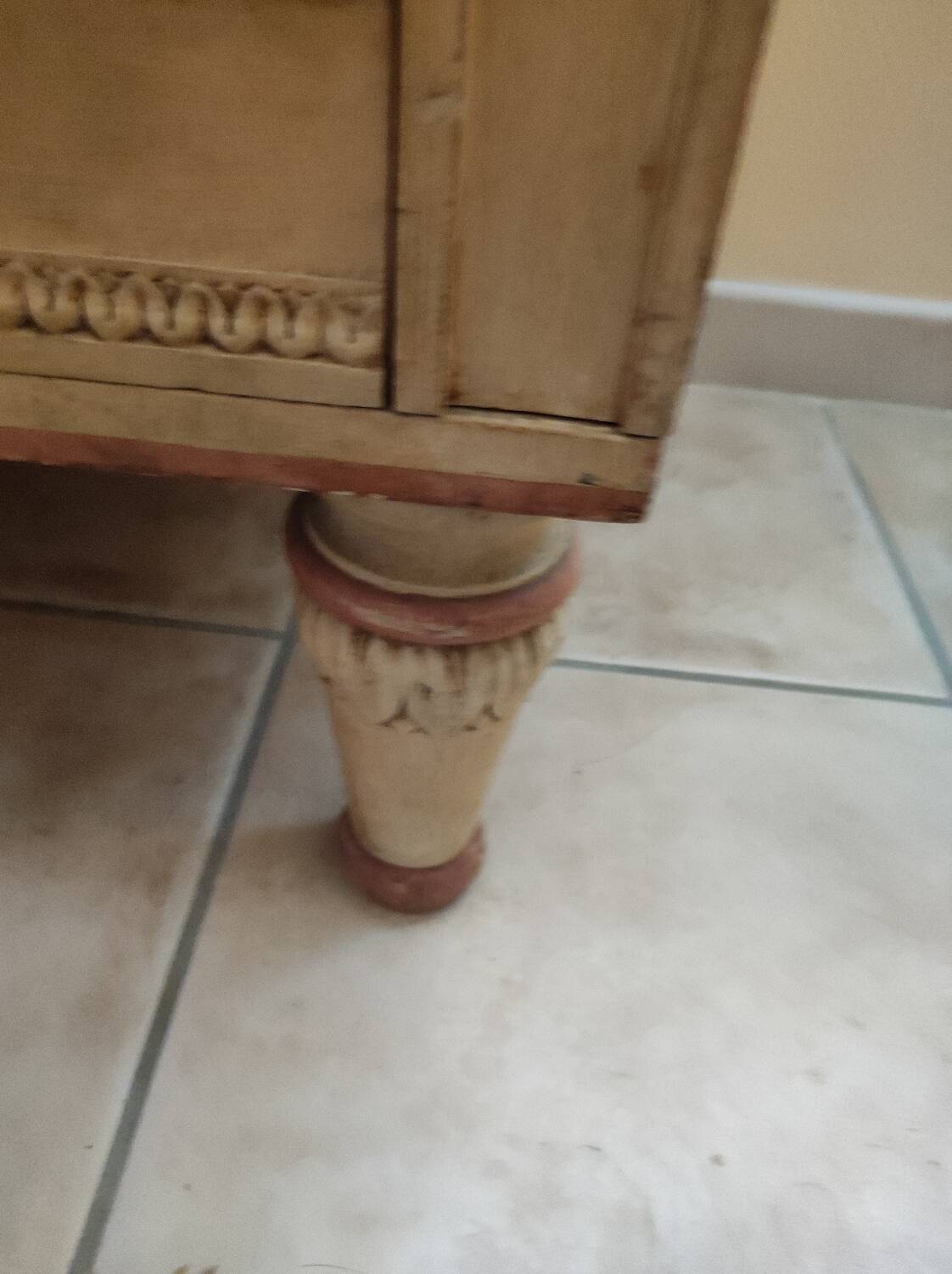 2-door patinated mirrored wardrobe