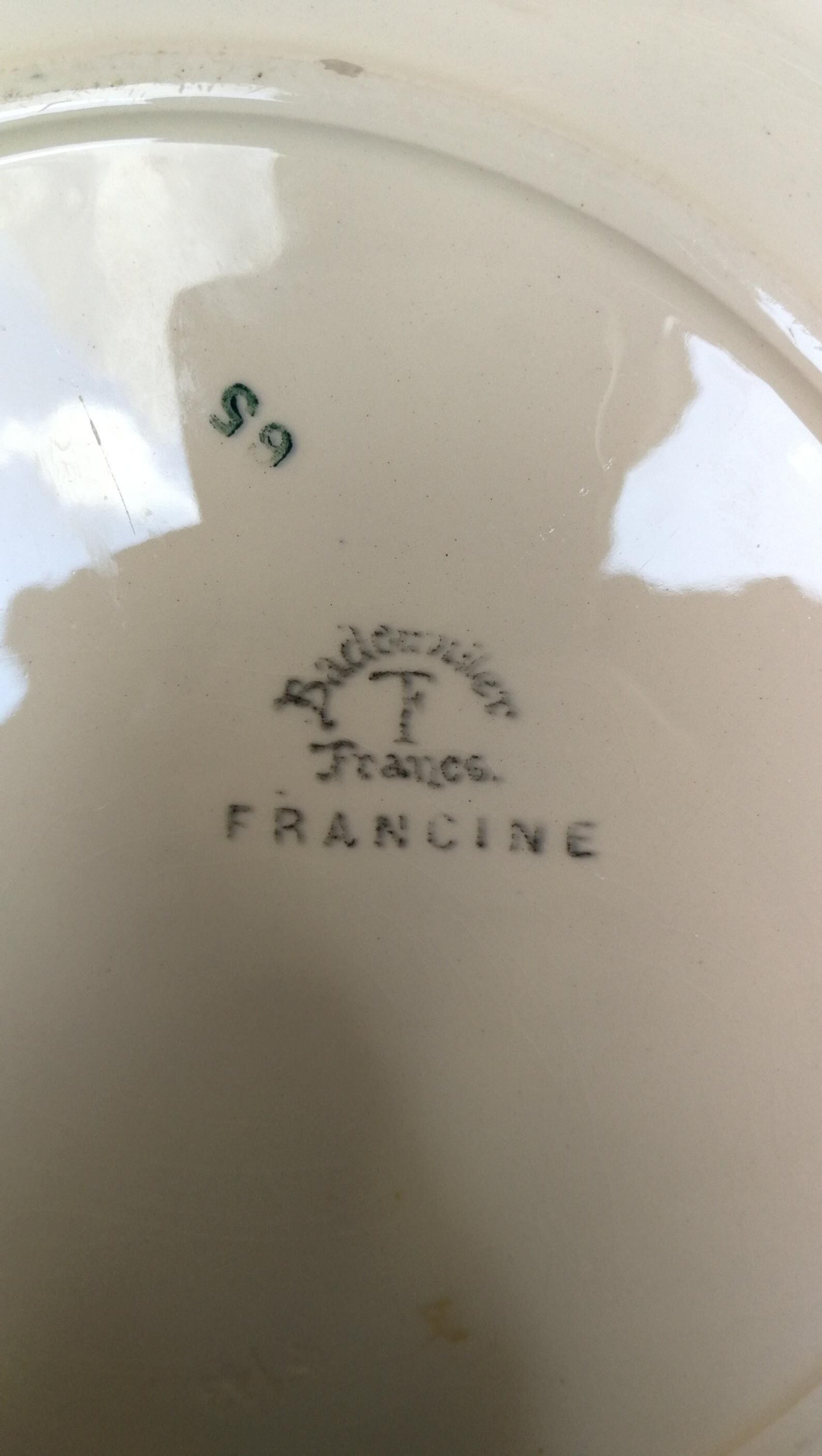 Large Dish Dish Old Badonviller, model Francine, Blue and Green Flowers in The Stencil