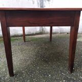 Farm table