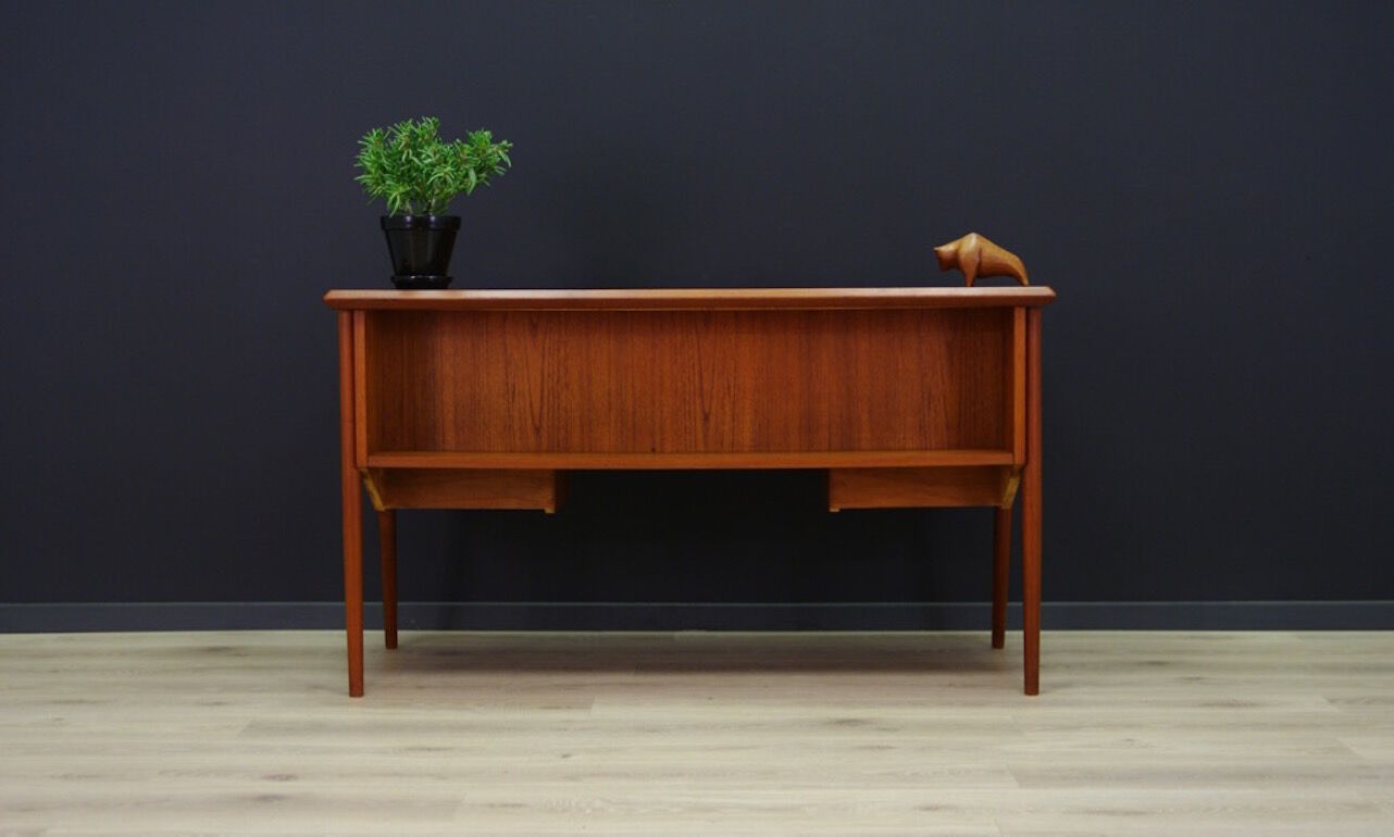 G.N. Tibergaard writing desk classic in teak