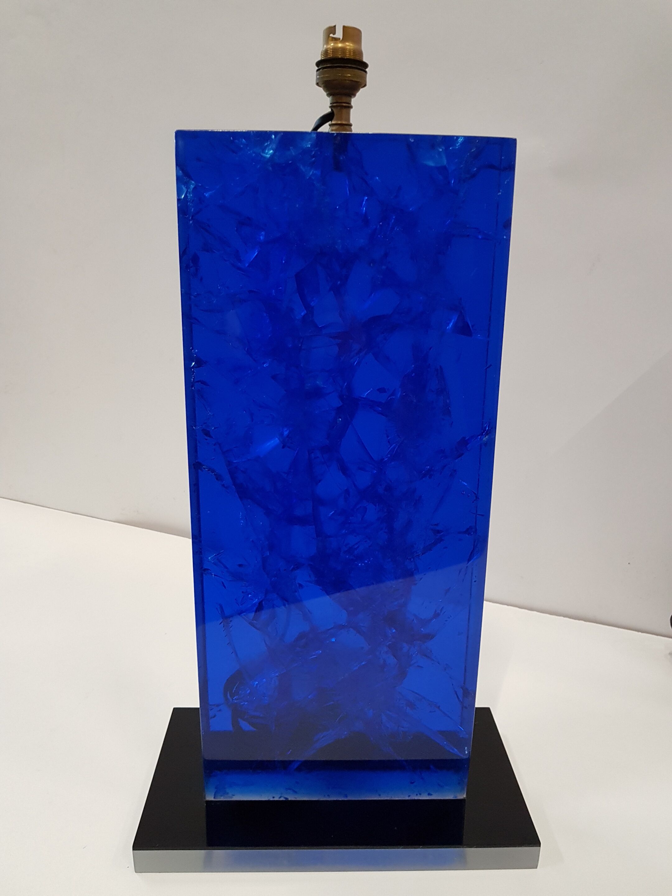 Pair of blue fractal resin lamp feet