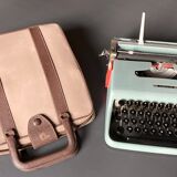 Machine à écrire vintage et design Lettra 22 Olivetti