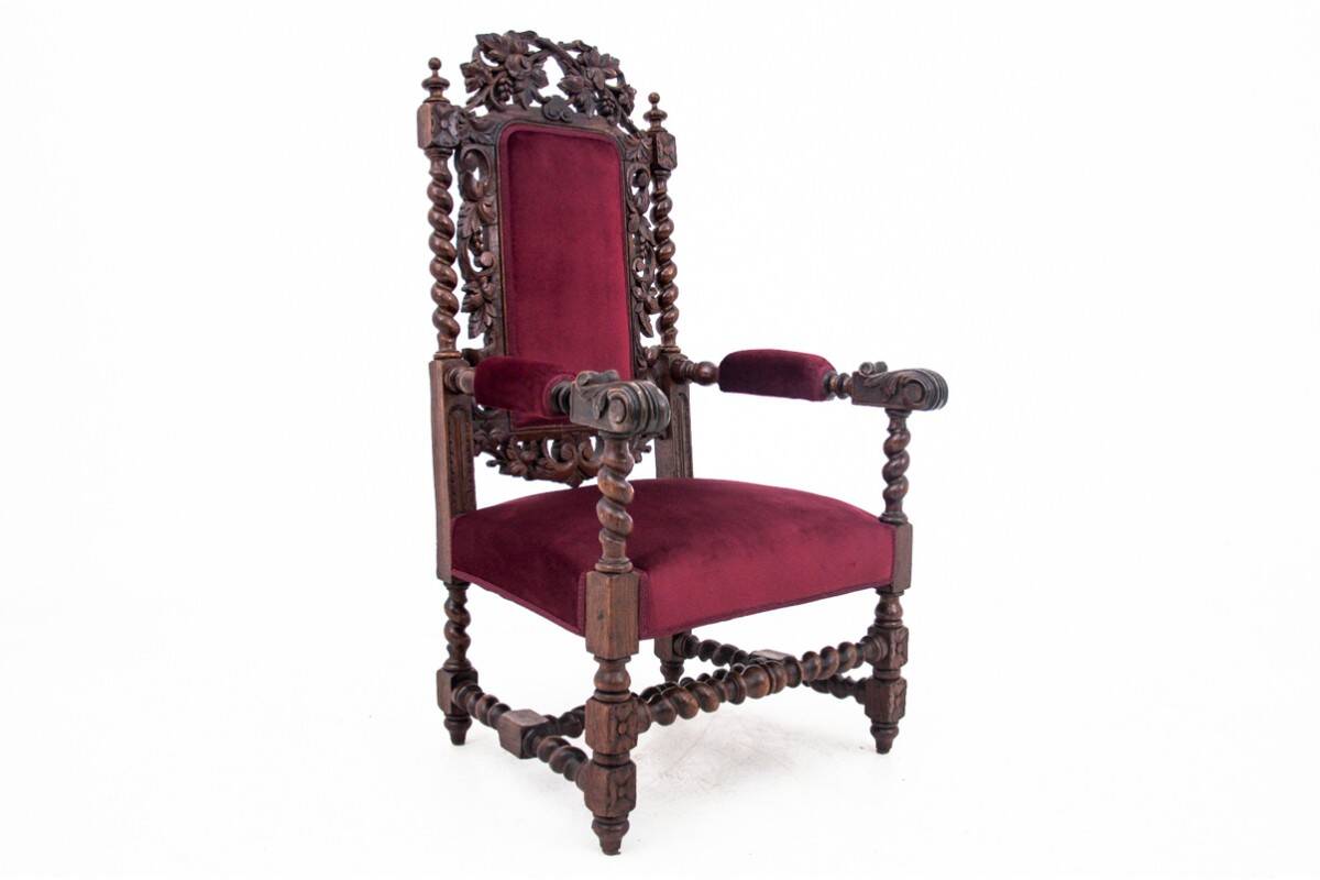 Fauteuil - trône ancien, France, vers 1890.