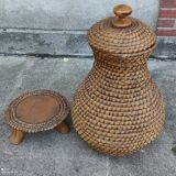 Ancienne potiche sur socle