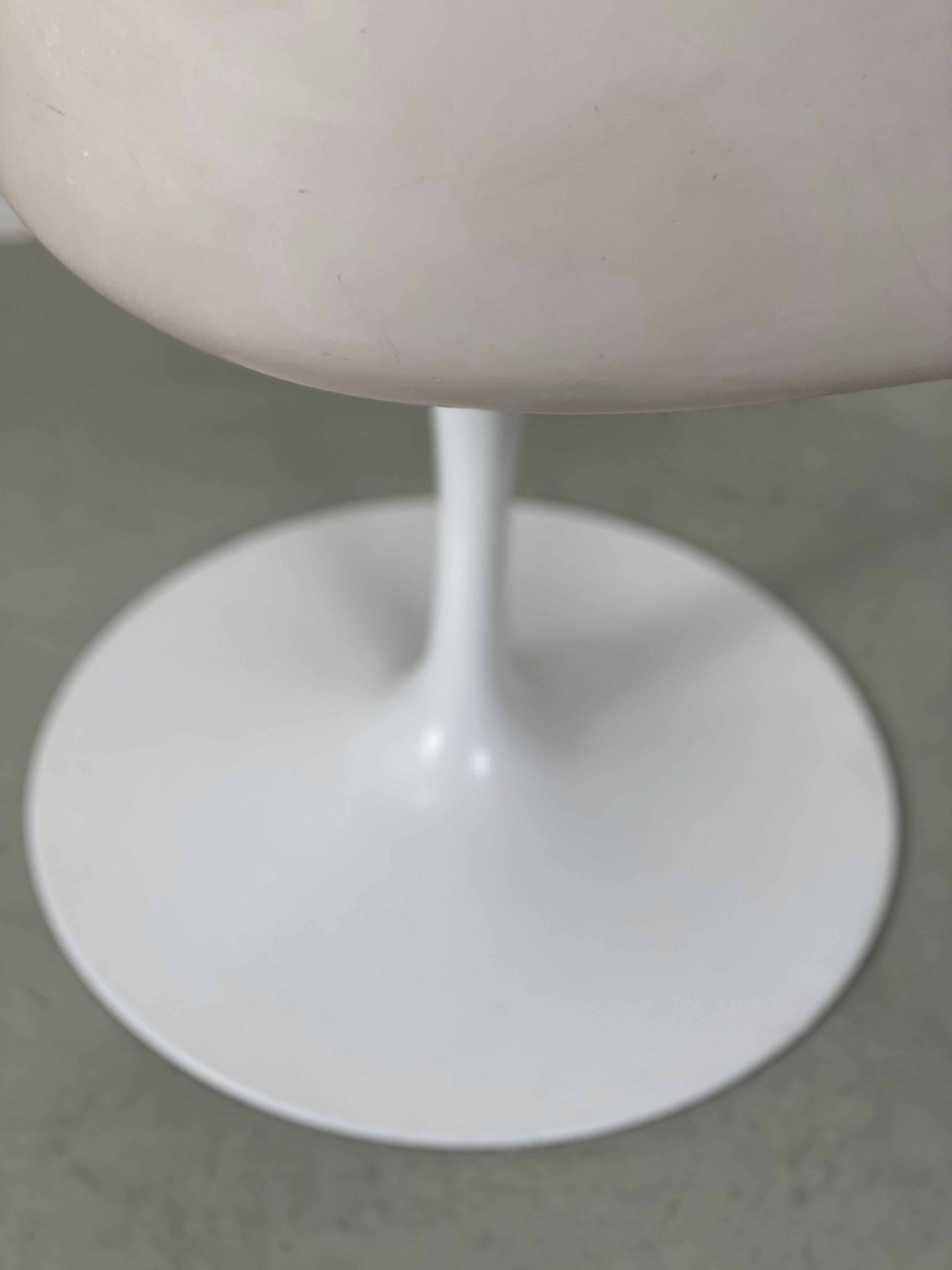 Fauteuil Tulip pivotant d'Eero Saarinen pour Knoll International