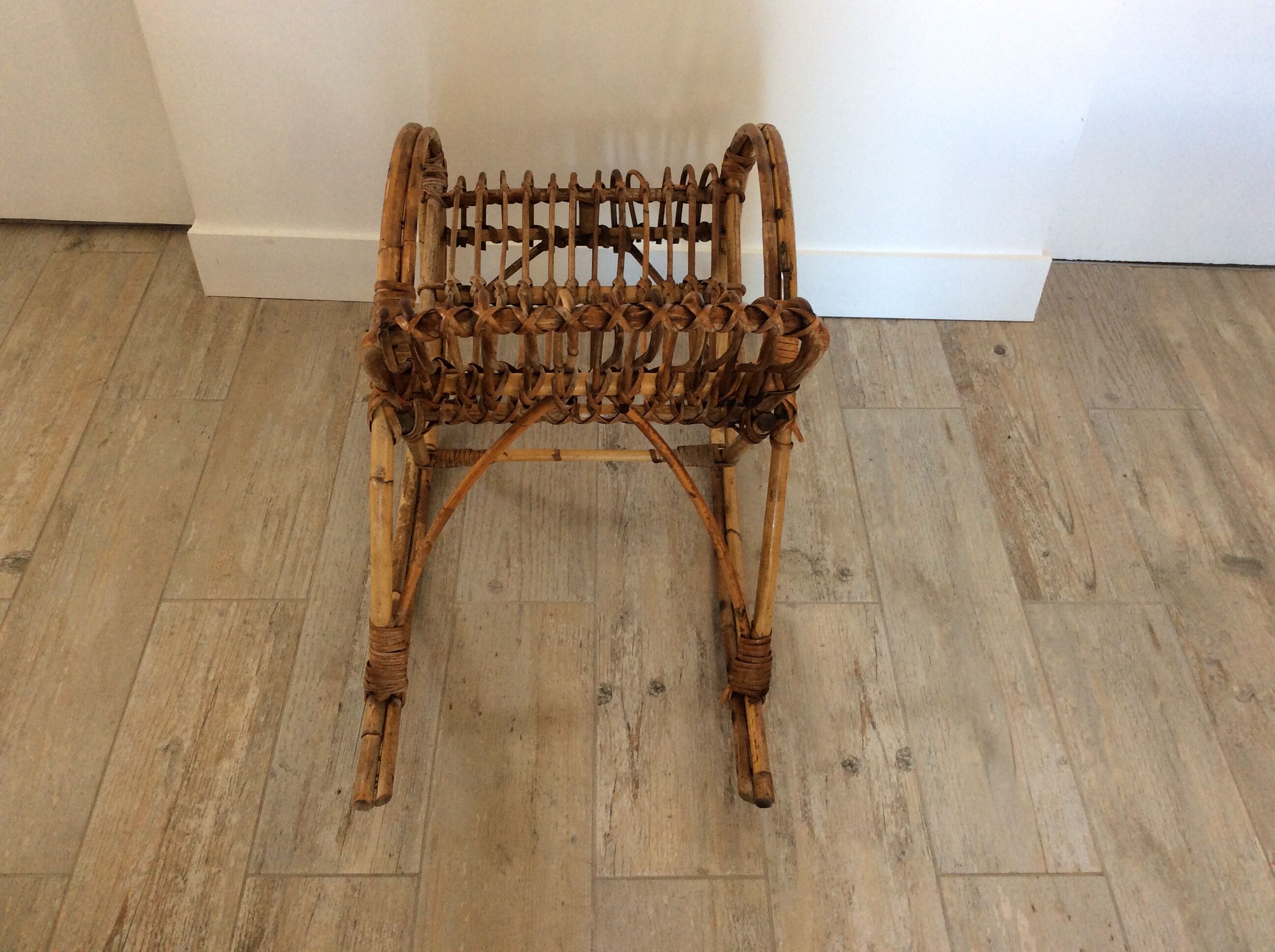 Rocking chair rattan