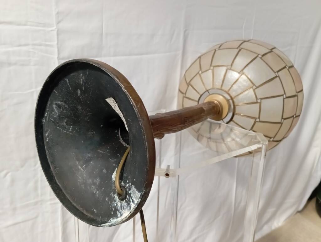 Gold metal and mother-of-pearl lamp from the 70s